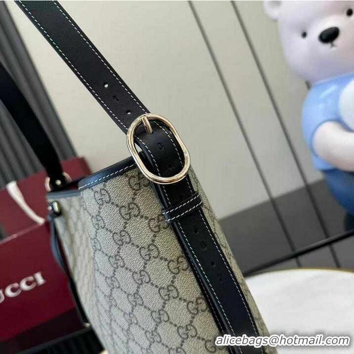 Top Design Gucci GG Emblem Medium Shoulder Bag In Canvas With Leather 847452 Beige/Black 2026