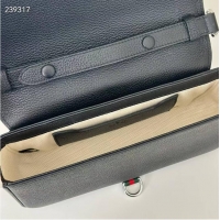Best Grade Gucci Leather Small crossbody bag with hook closure 821623 Black 2025