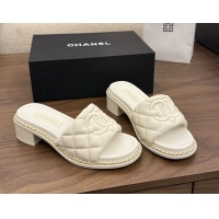 Comfortable Chanel CC logo Heeled Slides Sandals with Chain White Quilted Leather 6051320
