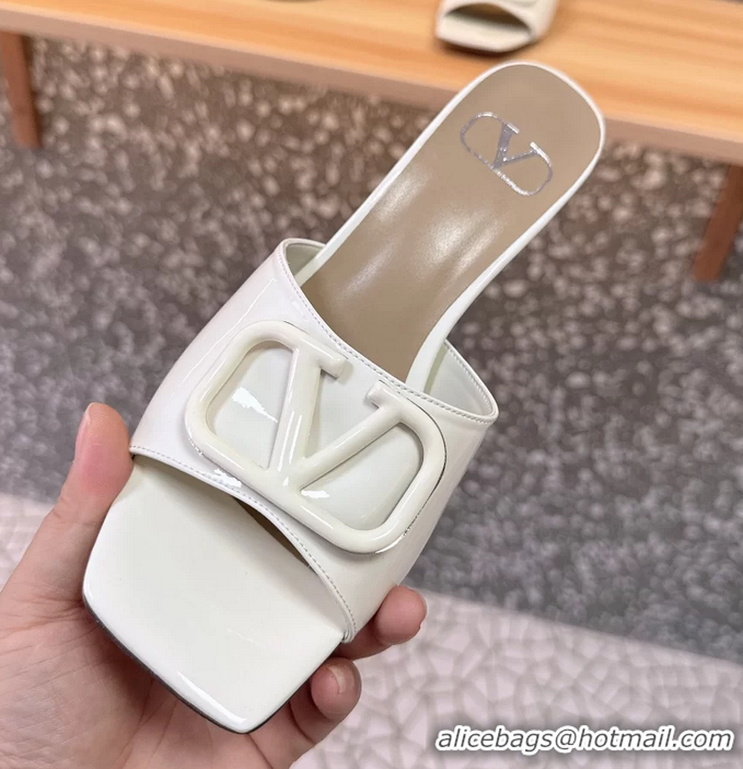 Pretty Style Valentino Vlogo Patent Leather Heeled Slides Sandals White 6060905