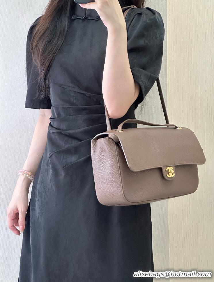 Well Crafted Chanel Maxi Flap Bag Grained Calfskin AS6231 Light Brown/Gold 2026