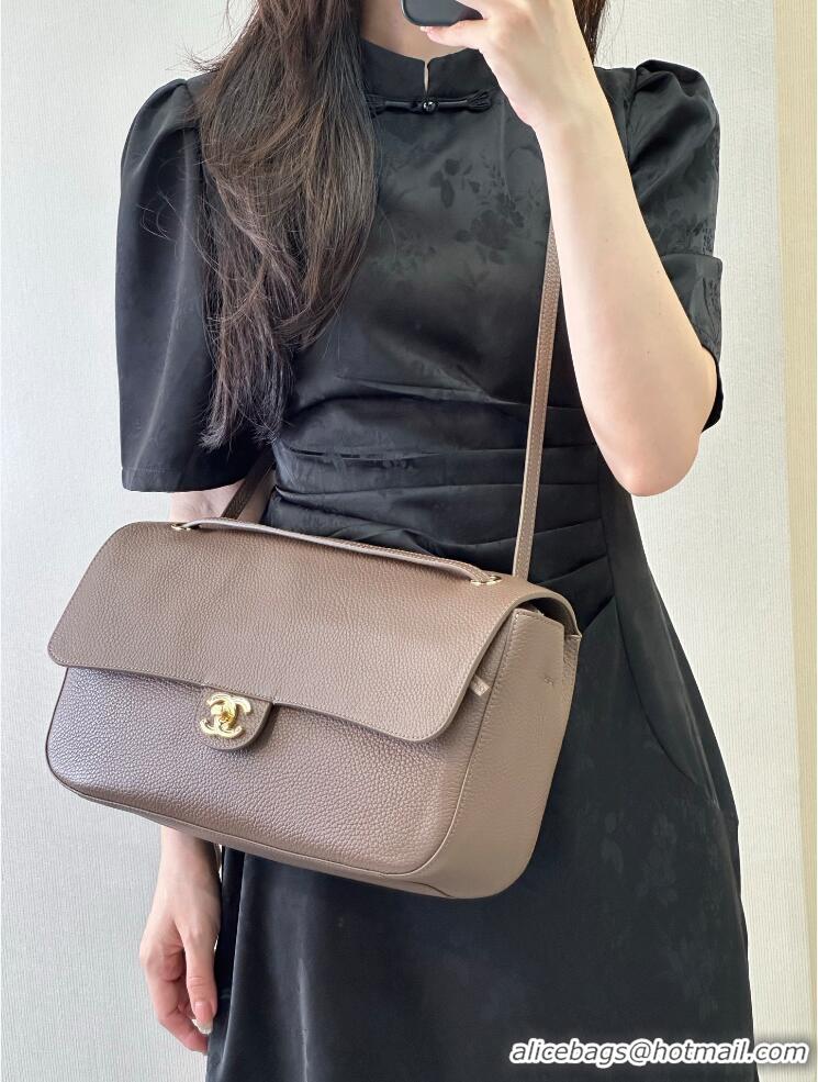 Well Crafted Chanel Maxi Flap Bag Grained Calfskin AS6231 Light Brown/Gold 2026