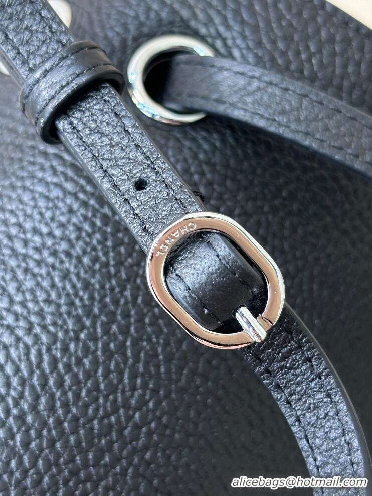 Top Quality Chanel Maxi Flap Bag Grained Calfskin AS6233 Black/Silver 2026