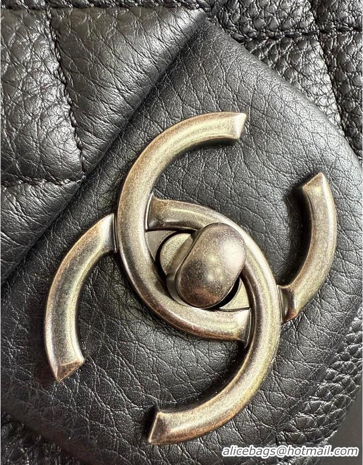 Famous Brand Chanel Maxi Classic Flap Bag In Grained Calfskin AS2560 Black Silver-Tone Hardware