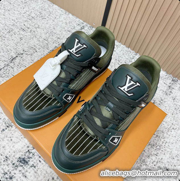 Luxurious Louis Vuitton LV Trainer Sneakers Shoes Green Velvet and Calfskin Leather 6061602