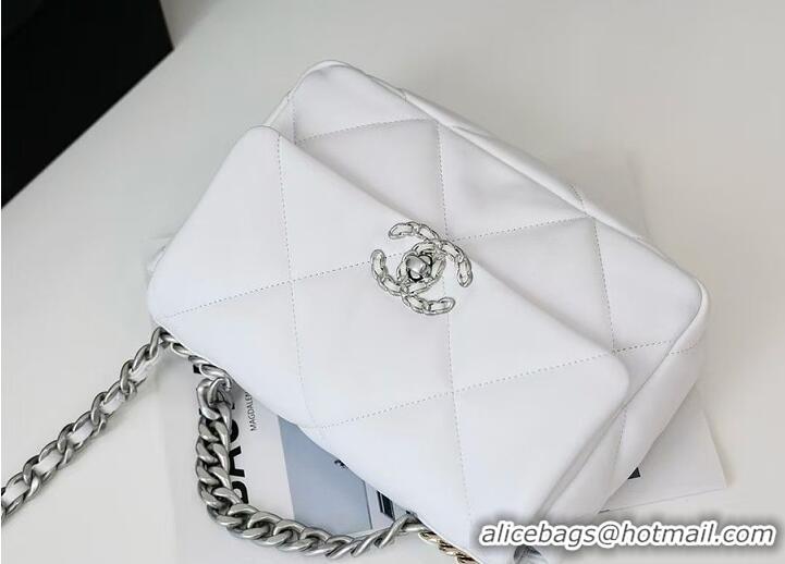 Famous Brand Chanel 19 Flap Bag Medium AS1161 White