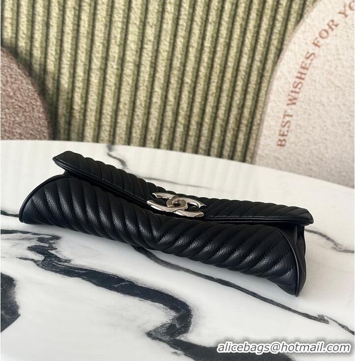 Modern Classic Chanel Leather Chevron Clutch AS4199 Black 2026