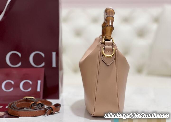 Buy Discount Gucci Diana Small Shoulder bag In Leather 746251 Beige 2026