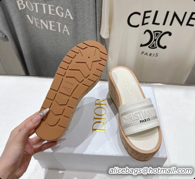 Pretty Style Dior Dway Platform Slide Sandals White Grained Calfskin 6062603