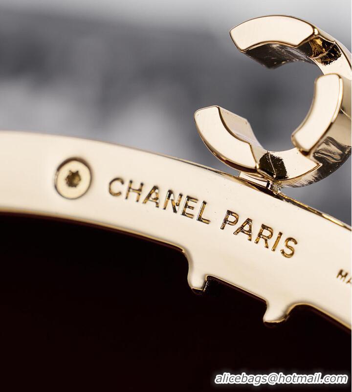 Popular Style Chanel Small Egg Minaudiere Resin & Gold-Tone Metal AS4661 Pearly White Spring Summer 2026