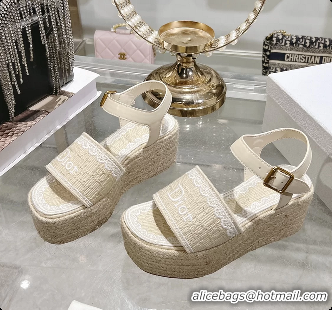 Grade Dior Dentelle Wedge Sandal Light Beige Dior Oblique Embroidered Cotton and White Lace 6062807