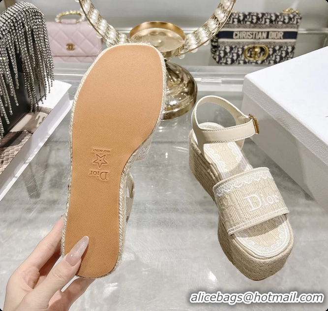 Grade Dior Dentelle Wedge Sandal Light Beige Dior Oblique Embroidered Cotton and White Lace 6062807