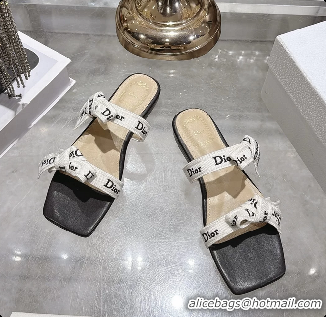 Grade Quality Dior Jadior Flat Sandals with Straps White Embroidered Cotton and Black Lambskin Leather 6063005