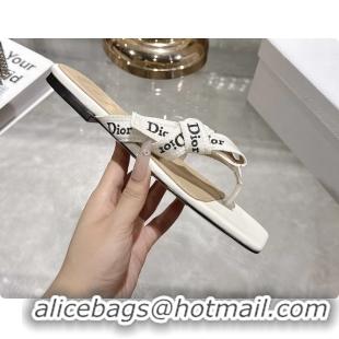 Purchase Dior Jadior Flat Thong Sandals White Embroidered Cotton and Trench lambskin 6070201