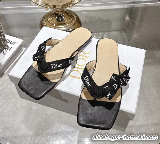 Best Grade Dior Jadior Flat Thong Sandals Black Embroidered Cotton and Trench lambskin 6070201