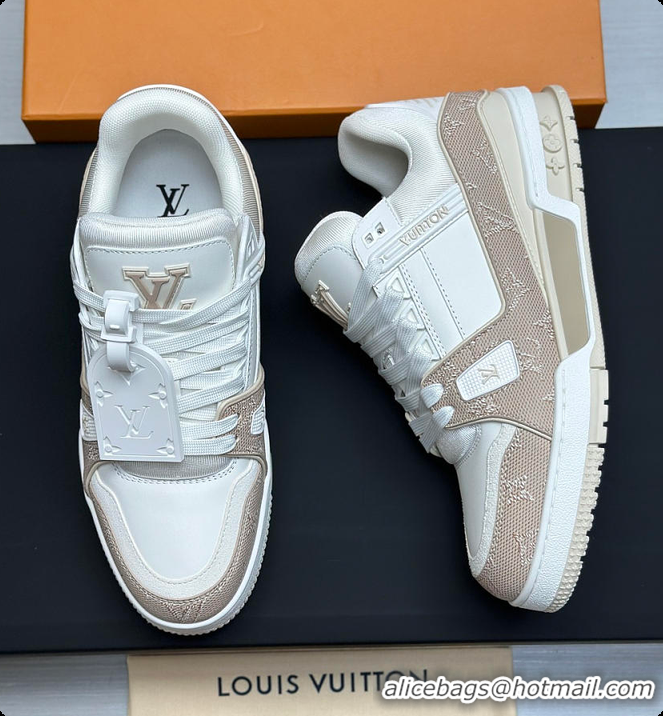 Classic Louis Vuitton LV Trainer sneaker in Monogram grained calf leather Beige 6070702