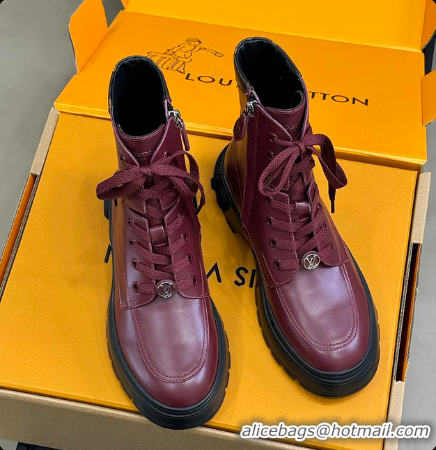 Luxurious Louis Vuitton LV Squad Lace-up Ankle Boot Burgundy 6070901