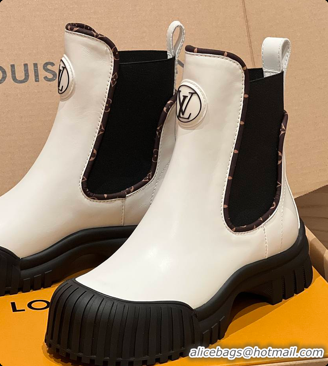 Pretty Style Louis Vuitton LV Logo Boots Leather White  6070912