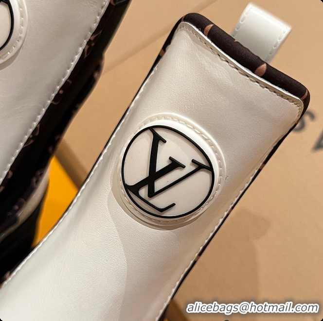 Pretty Style Louis Vuitton LV Logo Boots Leather White  6070912
