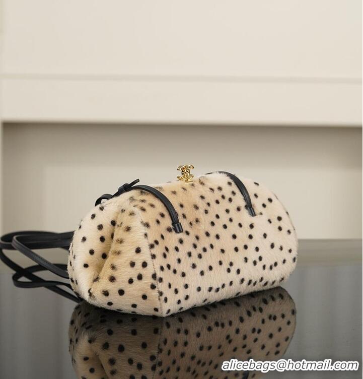 Famous Brand Chanel MeTIERS D'ART CLUTCH WITH CHAIN Lambskin AS2593 Light Beige/Black 2026