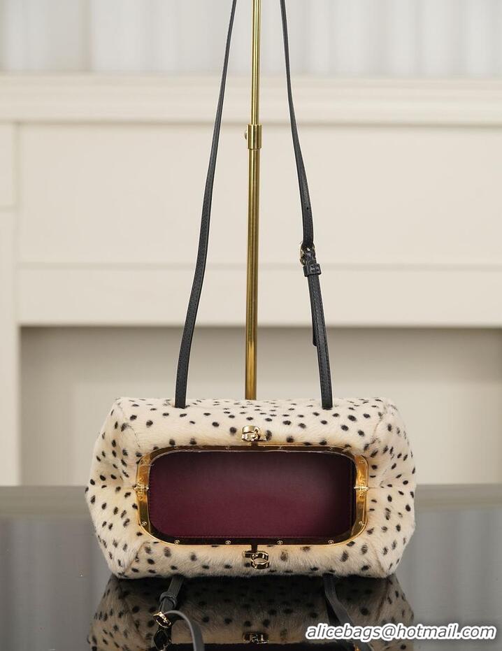 Famous Brand Chanel MeTIERS D'ART CLUTCH WITH CHAIN Lambskin AS2593 Light Beige/Black 2026