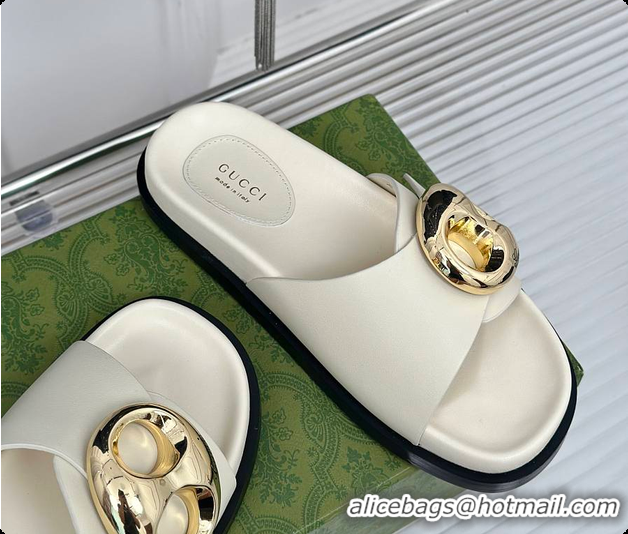 Duplicate Gucci Marina Chain Slide Sandals in White 60701510