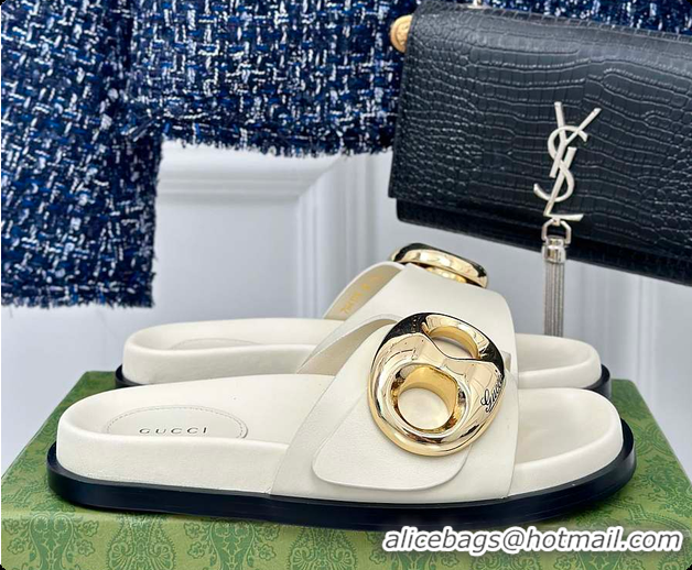 Duplicate Gucci Marina Chain Slide Sandals in White 60701510
