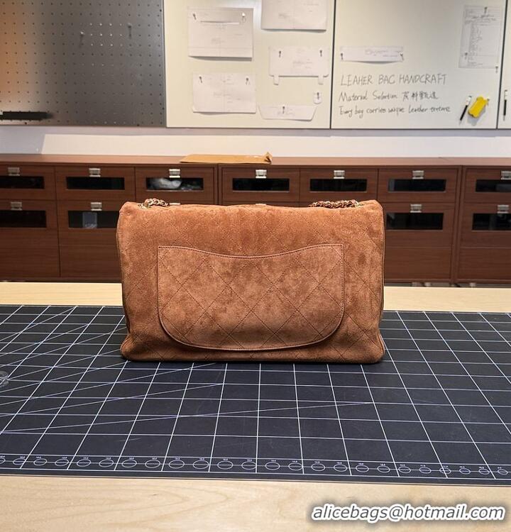 Buy Discount Chanel Metiers d'art Maxi Flap bag Suede Calfskin & Gold-Tone Metal CH5897 Camel 2026