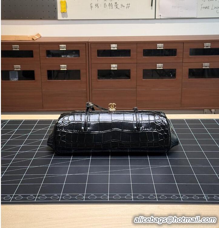 Top Quality Chanel Metiers D'art  Clutch with Leather Strap Crocodile Embossed Calfskin & Gold-Tone Metal CH59910 Black 