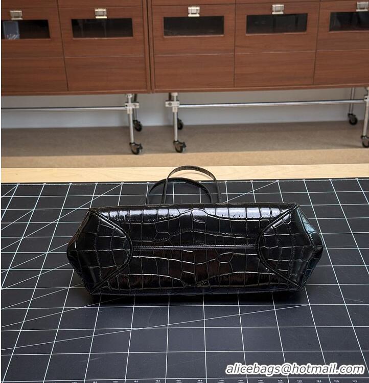 Top Quality Chanel Metiers D'art  Clutch with Leather Strap Crocodile Embossed Calfskin & Gold-Tone Metal CH59910 Black 