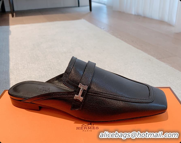 Discount Hermes Groupie Mule Black/White 60702201