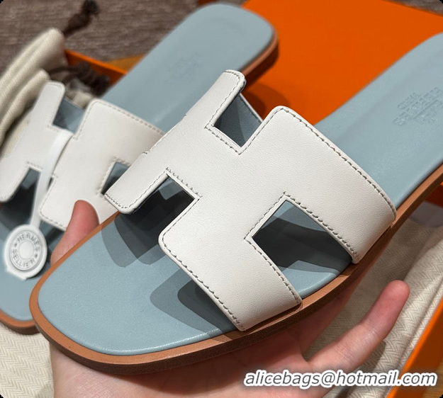 Discount Hermes Oran sandal White / Glacier Blue 60702301