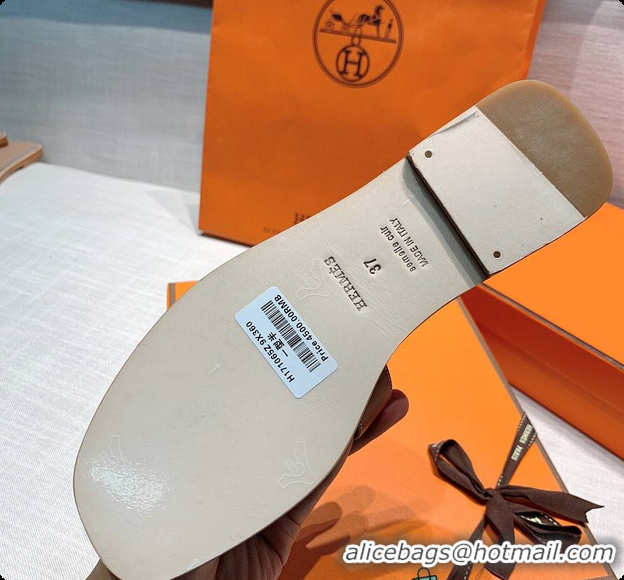 Durable Hermes Slippers Brown 60702410