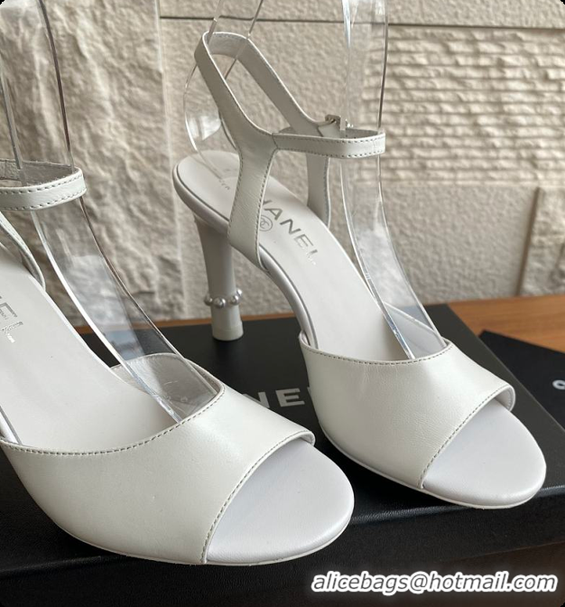 Purchase Chanel 25 Métiers d’art Sandals/Heels Lambskin White 60702504