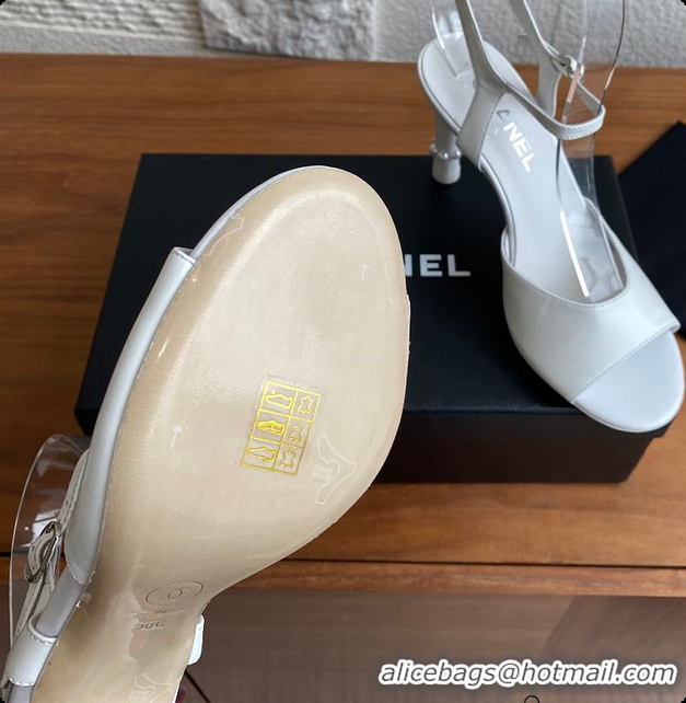 Purchase Chanel 25 Métiers d’art Sandals/Heels Lambskin White 60702504