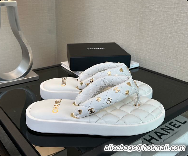 Top Grade Chanel Coco Beach Quilted Leather Thong Sandals White 60702601