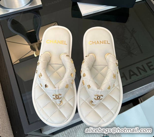 Top Grade Chanel Coco Beach Quilted Leather Thong Sandals White 60702601