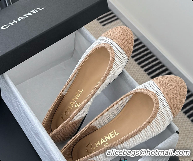 Luxurious Chanel Spring-Summer 25P Raphia Ballet Flats in White/Beige 60702603