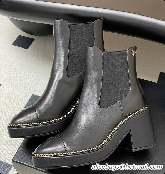 Top Design Chanel Black Cap-toe Ankle Boots With Chain Trim 60702606