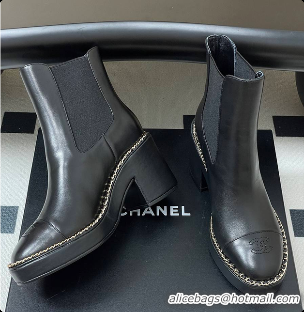 Top Design Chanel Black Cap-toe Ankle Boots With Chain Trim 60702606