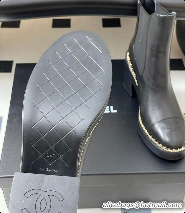 Top Design Chanel Black Cap-toe Ankle Boots With Chain Trim 60702606