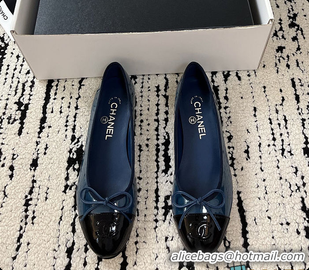 Sumptuous Chanel Ballerina Shoes Glossy calfskin Navy Blue & Black 60702611