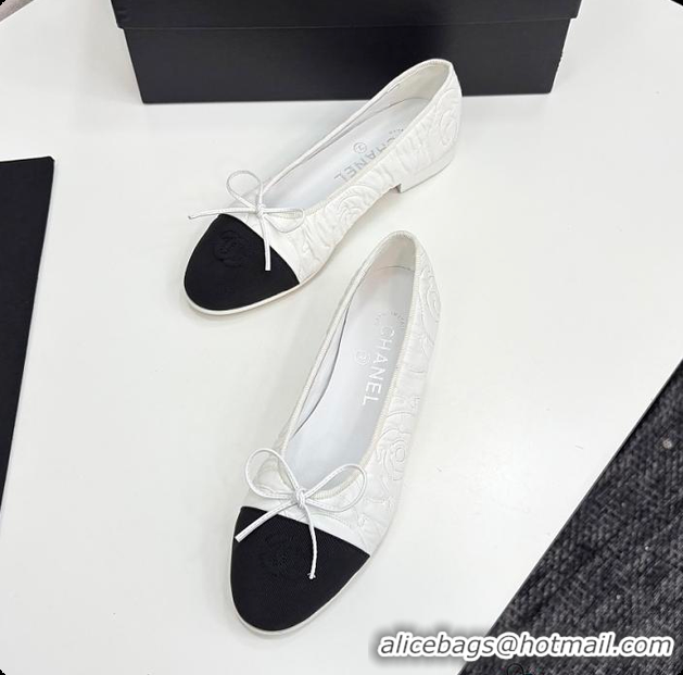 Good Looking Chanel Ballerina Shoes Embroidered Fabric & Grosgrain Fabric Black & White 60702612