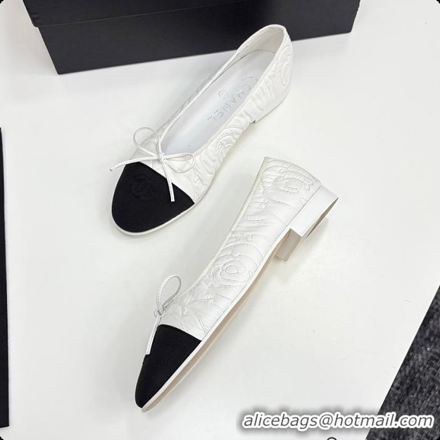 Good Looking Chanel Ballerina Shoes Embroidered Fabric & Grosgrain Fabric Black & White 60702612