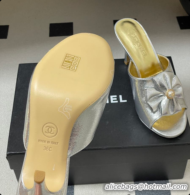 Sophisticated Chanel Satin Bow Pearl CC Mule Heels Silver 8.5cm 60702617