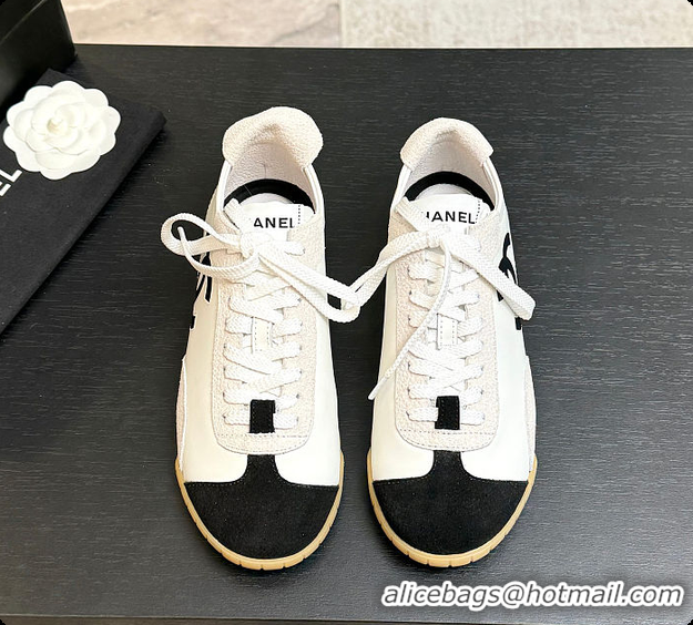 Hot Style Chanel Sneakers Embossed Calfskin and Suede Calfskin White & Black 60702619