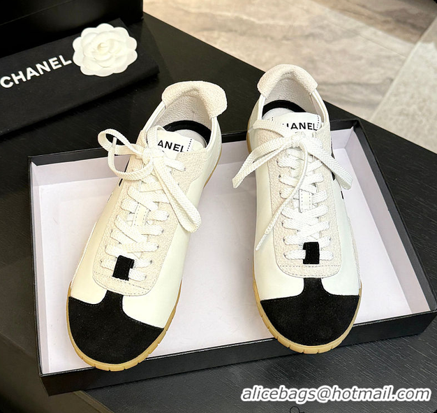 Hot Style Chanel Sneakers Embossed Calfskin and Suede Calfskin White & Black 60702619