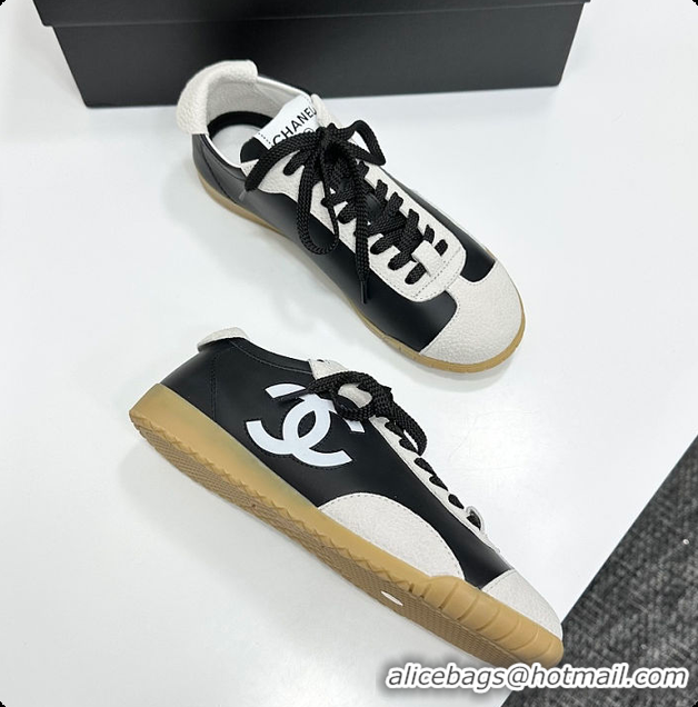 Big Discount Chanel Sneakers Embossed Calfskin and Suede Calfskin Black & White 60702619