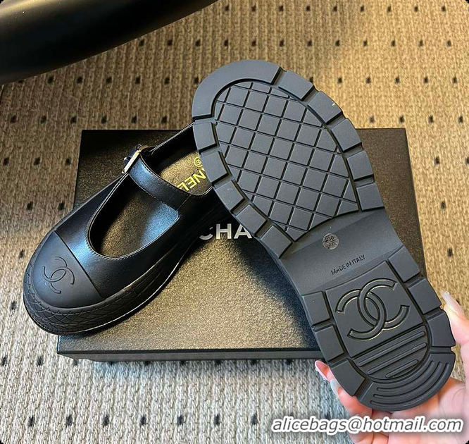 Charming Chanel CC Logo Mary Jane Platform Leather Shoes Black 60702703