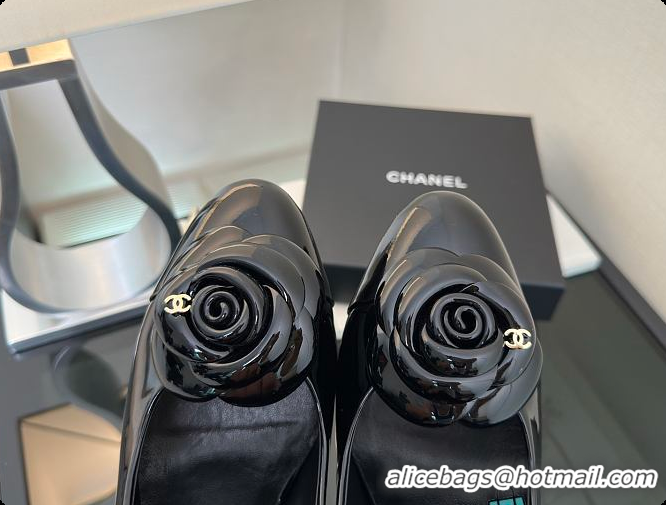 Good Quality Chanel Camellia Patent Leather Pumps with CC Logo Black 60702705